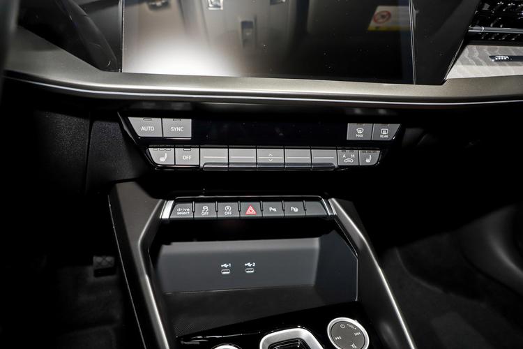 https://gcc-1307444343.cos.accelerate.myqcloud.com/gallery/d20ef9a306454b9cea833452fac7666f.jpg