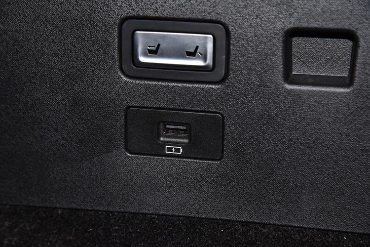 https://gcc-1307444343.cos.accelerate.myqcloud.com/gallery/d45698e0dc6e882c2867a8bd7a4e4dc7.jpg