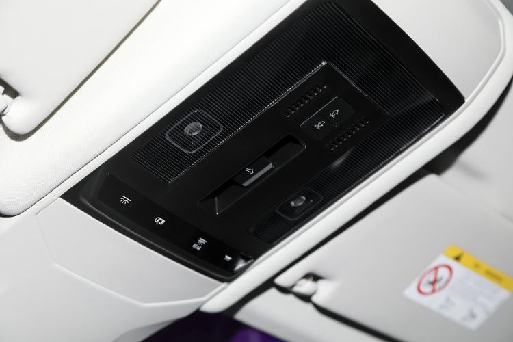 https://gcc-1307444343.cos.accelerate.myqcloud.com/gallery/d4f727f06c71f8b9496520092eab4574.jpg
