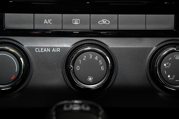 https://gcc-1307444343.cos.accelerate.myqcloud.com/gallery/d53aeaf4e8d57db0b5750debdae03ef8.jpg