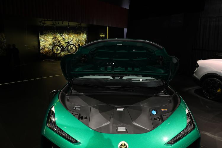 https://gcc-1307444343.cos.accelerate.myqcloud.com/gallery/d648a4dfab3bda73ba30436bb55ac162.jpg