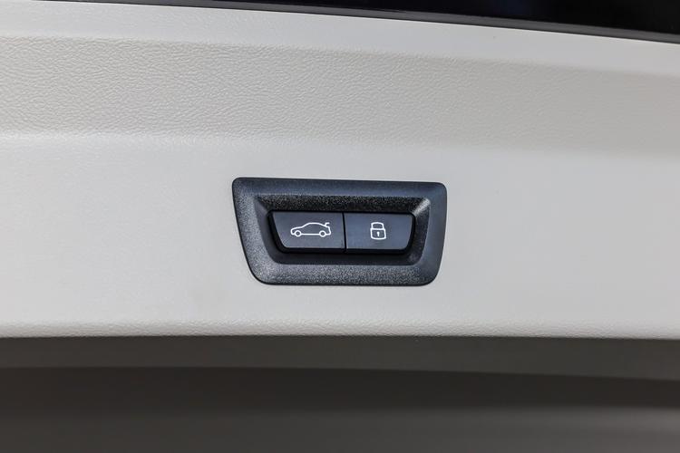 https://gcc-1307444343.cos.accelerate.myqcloud.com/gallery/d744fb4c7cdf5343ebf5cbd390f00f4d.jpg