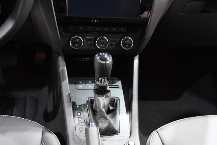 https://gcc-1307444343.cos.accelerate.myqcloud.com/gallery/d9bbfaddef9d2001381a218d04b3c269.jpg