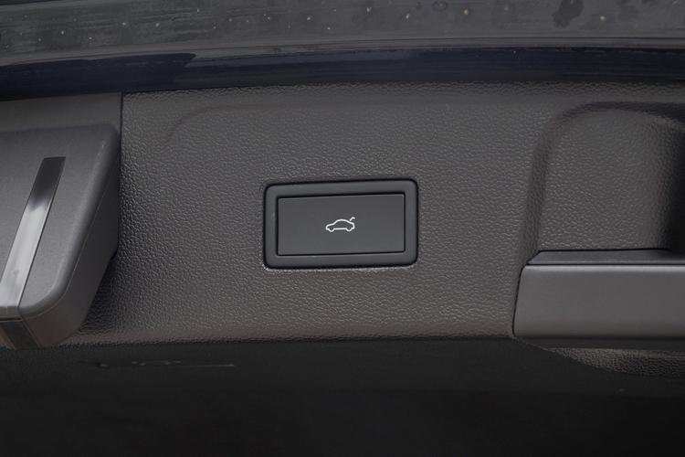 https://gcc-1307444343.cos.accelerate.myqcloud.com/gallery/da5879bb26d696b19bedfc2ceca84674.jpg