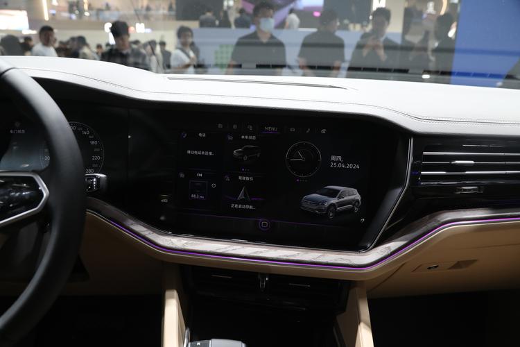 https://gcc-1307444343.cos.accelerate.myqcloud.com/gallery/dd3da7df2fb61d09eb5f6ca85998f9c4.jpg