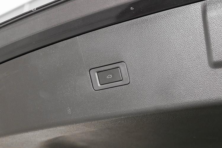 https://gcc-1307444343.cos.accelerate.myqcloud.com/gallery/e0f59c68274c525f7786cc36543e3a01.jpg