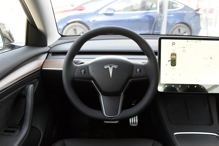 https://gcc-1307444343.cos.accelerate.myqcloud.com/gallery/e7612c7e422423682c756fa78a5e0502.jpg