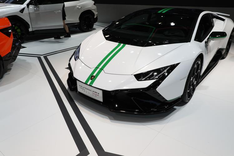 https://gcc-1307444343.cos.accelerate.myqcloud.com/gallery/e8ebdc2f231e749db3f16061faea462d.jpg