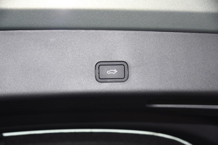 https://gcc-1307444343.cos.accelerate.myqcloud.com/gallery/eb0acf272ea3c8627035c6448c92d8c9.jpg