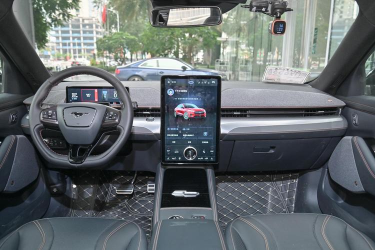 https://gcc-1307444343.cos.accelerate.myqcloud.com/gallery/ee159f760b5a0bc2c33fbe48612d1e36.jpg