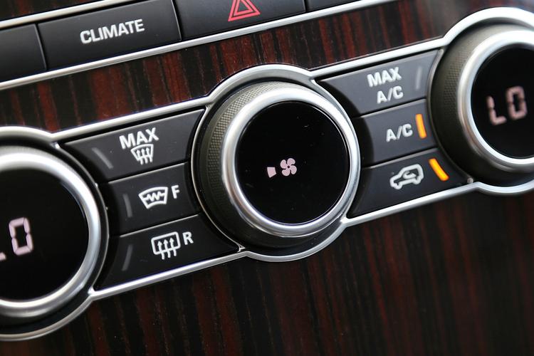 https://gcc-1307444343.cos.accelerate.myqcloud.com/gallery/ee7643e5fbe10a174d431c577c26f8e2.jpg