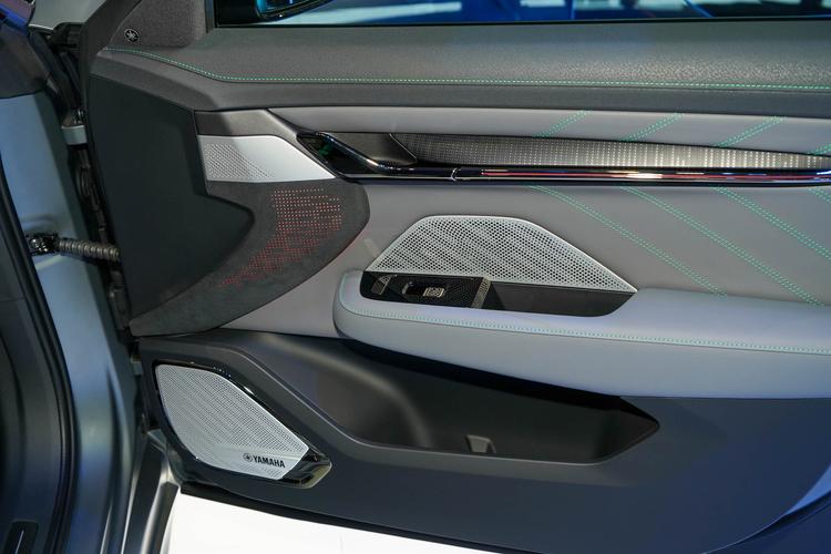 https://gcc-1307444343.cos.accelerate.myqcloud.com/gallery/f16855aae1e68e093a8cdac1e112b841.jpg