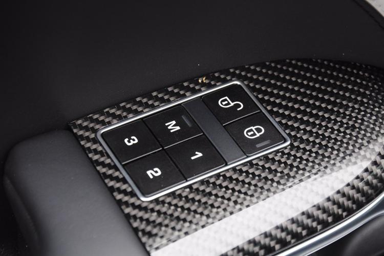 https://gcc-1307444343.cos.accelerate.myqcloud.com/gallery/f16e8931aa562e37942cc92d8381cca9.jpg
