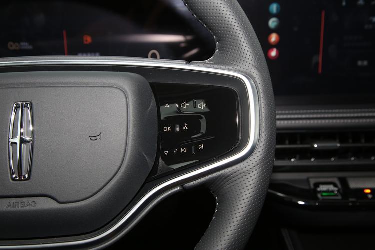 https://gcc-1307444343.cos.accelerate.myqcloud.com/gallery/f41f14aa6b040d8090cf2fdc3d170b90.jpg