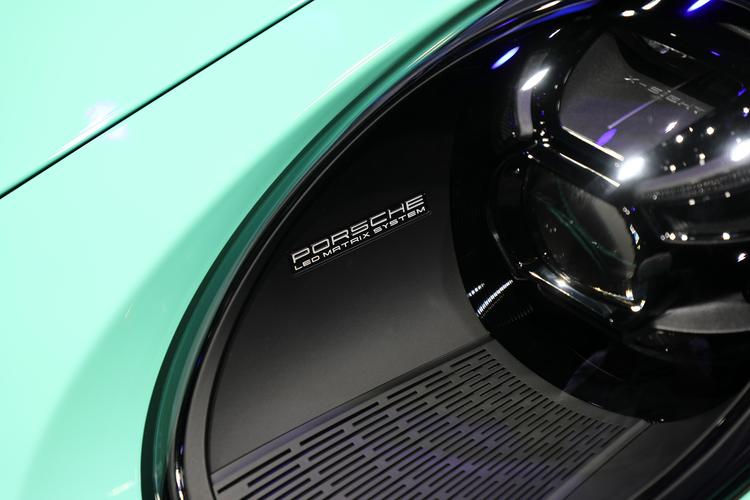 https://gcc-1307444343.cos.accelerate.myqcloud.com/gallery/f704c587e460eed86f548f7cb27fd739.jpg