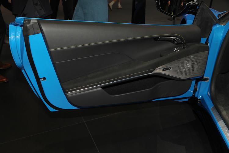 https://gcc-1307444343.cos.accelerate.myqcloud.com/gallery/fb47cec92f716d2b6f69c2bd6e786fec.jpg