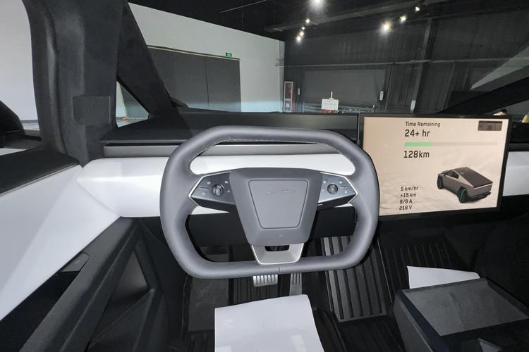 https://gcc-1307444343.cos.accelerate.myqcloud.com/gallery/fdad4d1f01eda54861f6c655759d1a71.jpg