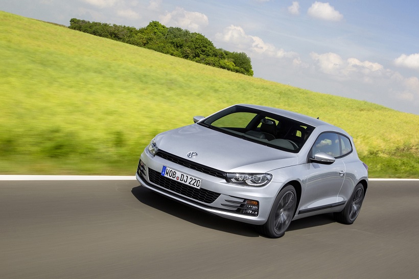 https://gcc-1307444343.cos.accelerate.myqcloud.com/images/05ed29/r_960x540/generations/generation_64a31ccb643ff_volkswagen-scirocco-exterior-front-left-angled.JPG