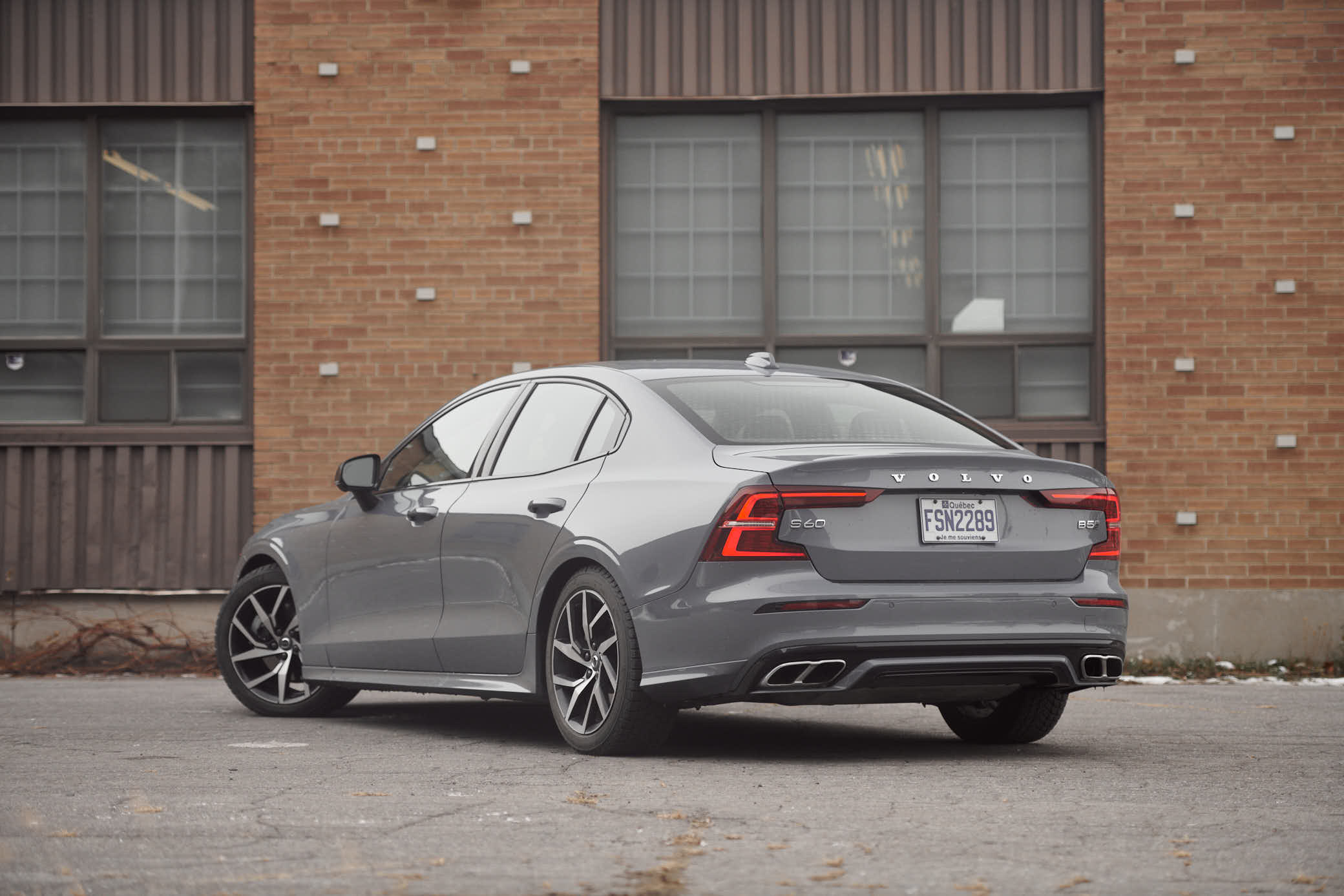 https://gcc-1307444343.cos.accelerate.myqcloud.com/images/0e9cc6/r_960x540/generations/generation_64e8524c2f9d3_2023-volvo-s60-rear-three-quarter-shot.jpg