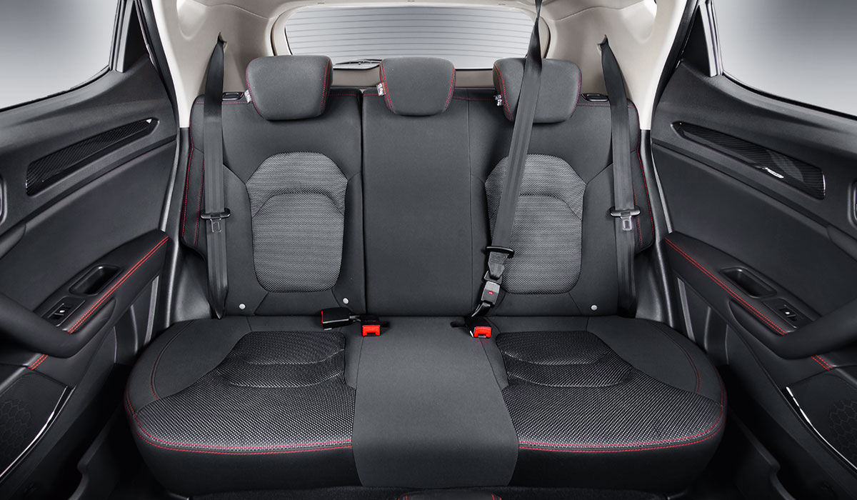 https://gcc-1307444343.cos.accelerate.myqcloud.com/images/105eda/r_960x540/generations/generation_64954f01ef46e_jac-s3-interior-rear-seats.jpg