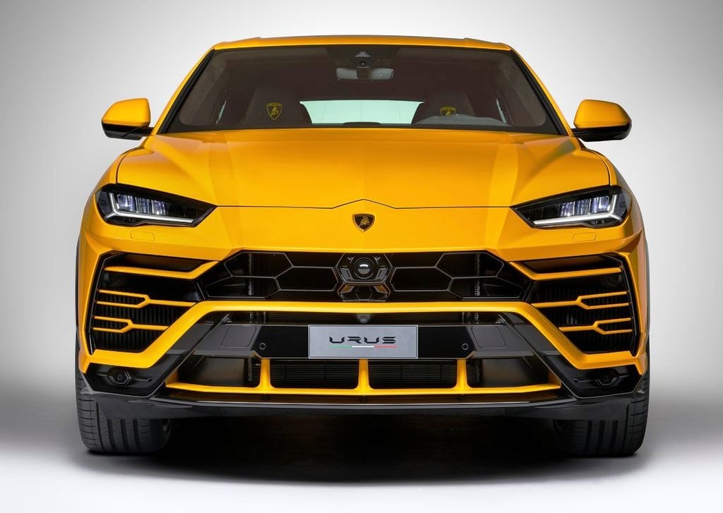 https://gcc-1307444343.cos.accelerate.myqcloud.com/images/171a79/r_960x540/generations/generation_64a6696e8695c_lamborghini-urus-exterior-front.jpg