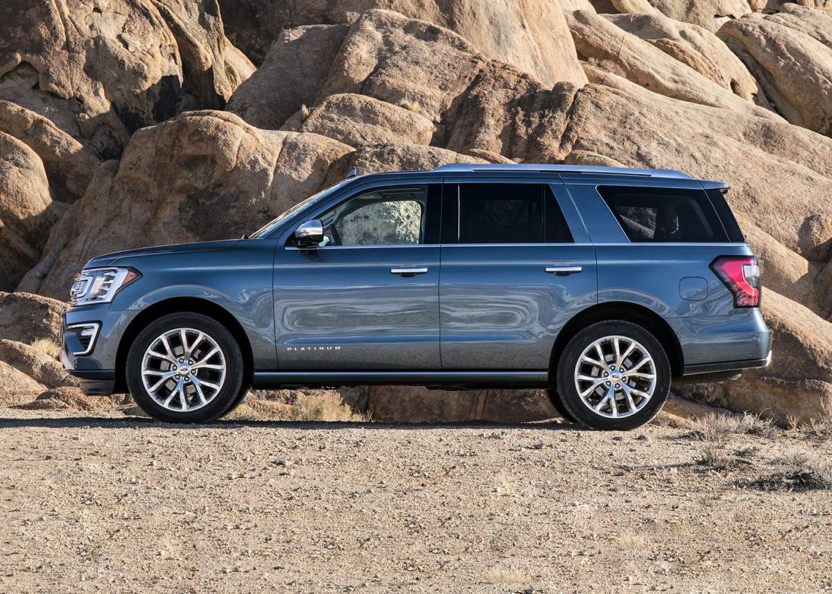 https://gcc-1307444343.cos.accelerate.myqcloud.com/images/1dd6db/r_960x540/generations/generation_64a3c04c65e81_ford-expedition-exterior-side-profile.jpg