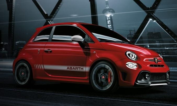 https://gcc-1307444343.cos.accelerate.myqcloud.com/images/1deee4/r_960x540/generations/generation_64a6ef7a0eb43_abarth-595-exterior-side-profile.jpg
