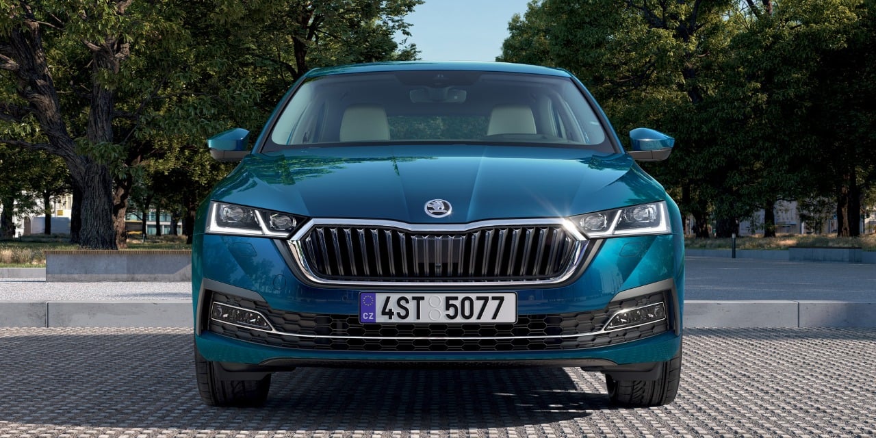 https://gcc-1307444343.cos.accelerate.myqcloud.com/images/207c55/r_960x540/generations/generation_64a3a17650afb_skoda-octavia-exterior-front.jpeg