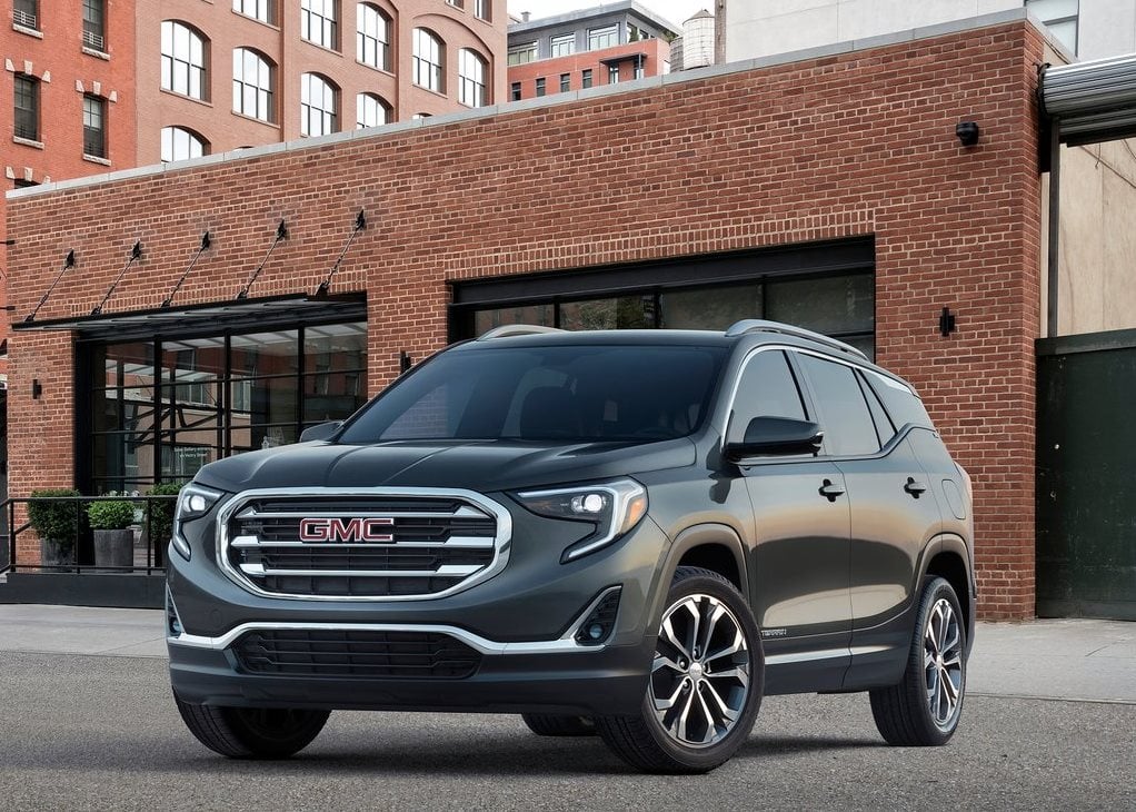 https://gcc-1307444343.cos.accelerate.myqcloud.com/images/25a234/r_960x540/generations/generation_64a60e97e4ebe_gmc-terrain-exterior-front-left-angled.jpg