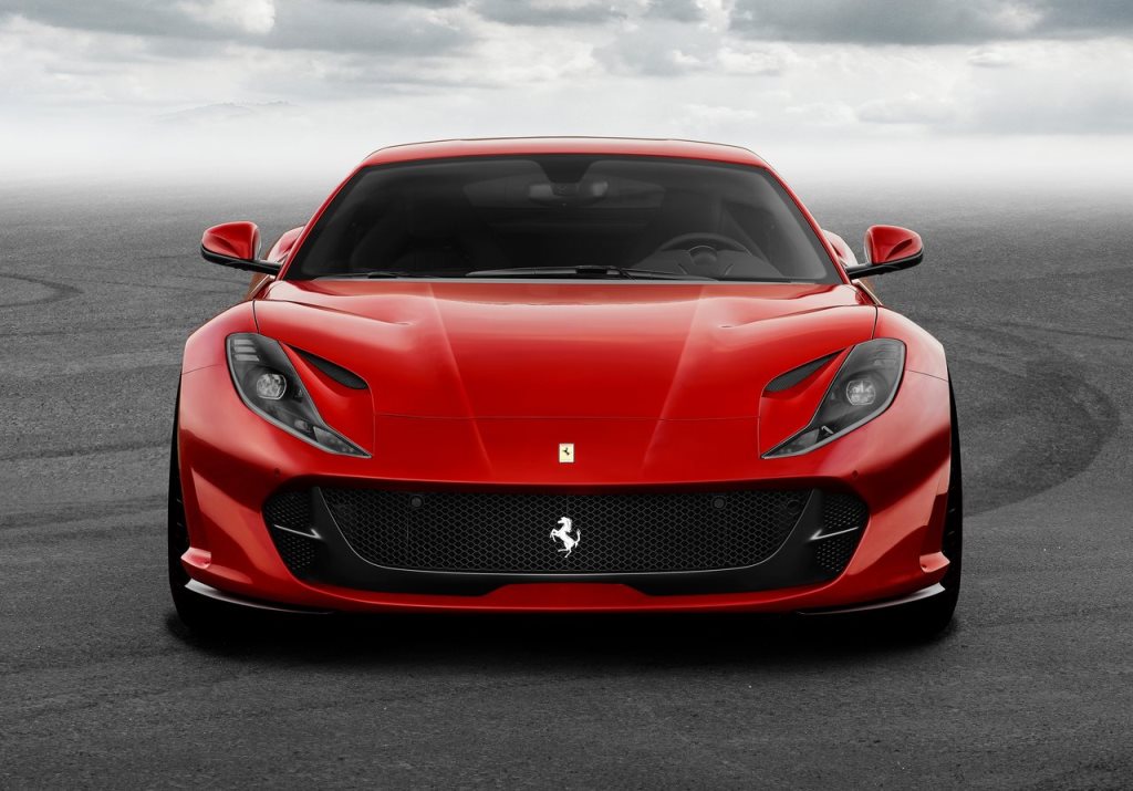 https://gcc-1307444343.cos.accelerate.myqcloud.com/images/26329c/r_960x540/generations/generation_64a649af6bf14_ferrari-812-superfast-exterior-front.jpg