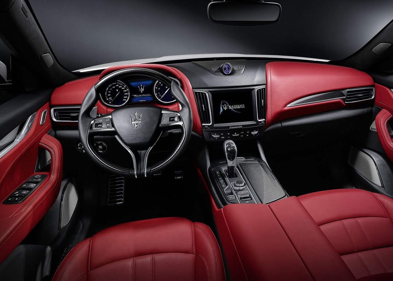 https://gcc-1307444343.cos.accelerate.myqcloud.com/images/27a375/r_960x540/generations/generation_64a6206e75671_maserati-levante-interior-cockpit.jpg