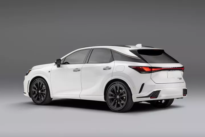 https://gcc-1307444343.cos.accelerate.myqcloud.com/images/2c3150/r_960x540/generations/generation_64aceeef0792e_2023-lexus-rx-debuts-with-dramatic-styling-367-hp-rx-500h-f-sport-flagship.webp