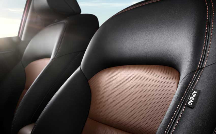 https://gcc-1307444343.cos.accelerate.myqcloud.com/images/34a79d/r_960x540/generations/generation_6496b27638db7_geely-gs-sport-interior-front-seats.jpg