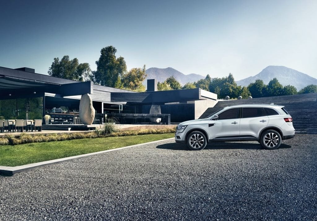 https://gcc-1307444343.cos.accelerate.myqcloud.com/images/4a3a7c/r_960x540/generations/generation_6495427fbe16c_renault-koleos-exterior-side-profil.jpg