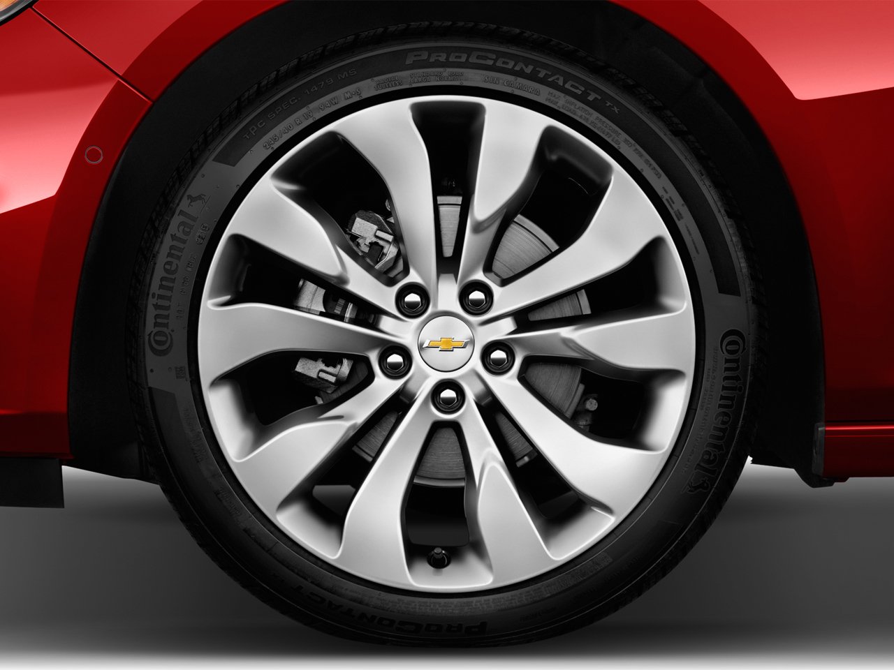 https://gcc-1307444343.cos.accelerate.myqcloud.com/images/4cc00e/r_960x540/generations/generation_64a2bf3829c70_chevrolet-malibu-exterior-rim.jpg