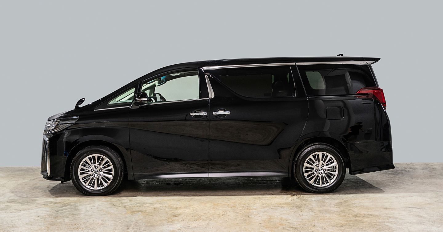 https://gcc-1307444343.cos.accelerate.myqcloud.com/images/50ea4a/r_960x540/generations/generation_64b67293cede6_toyota-alphard-hybrid-cars-and-coffee-singapore-02.jpg