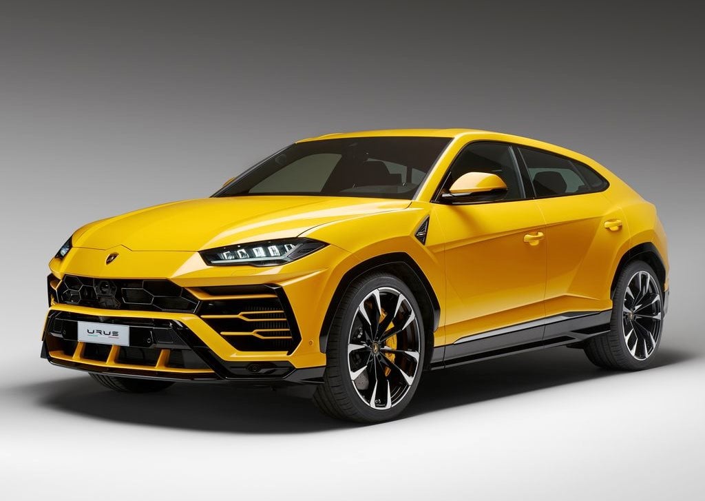 https://gcc-1307444343.cos.accelerate.myqcloud.com/images/568d23/r_960x540/generations/generation_64a6696eaa778_lamborghini-urus-exterior-front-left-angled.jpg