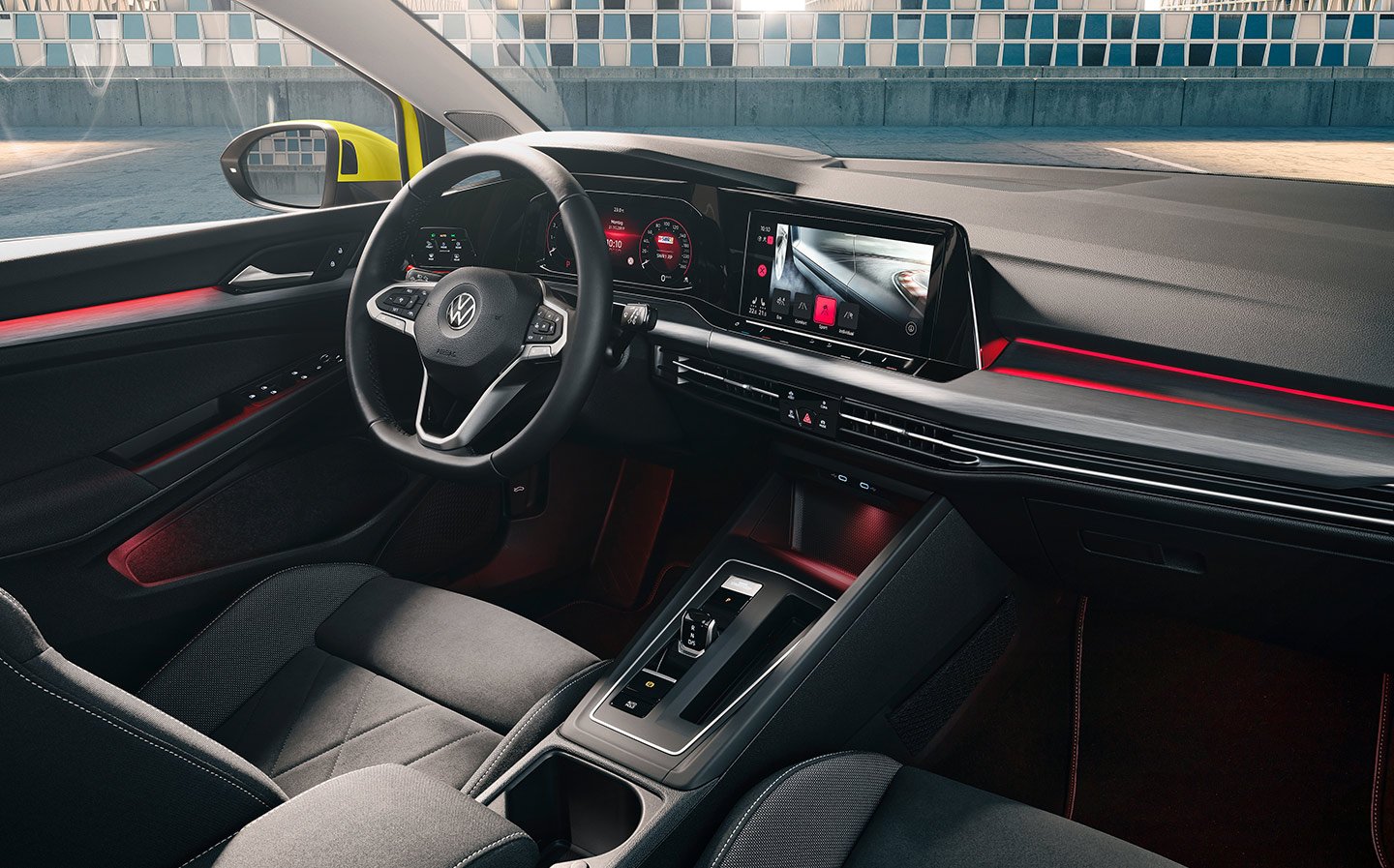 https://gcc-1307444343.cos.accelerate.myqcloud.com/images/5bc1f6/r_960x540/generations/generation_64a5d471efdd3_volkswagen-golf-interior-cockpit.jpg