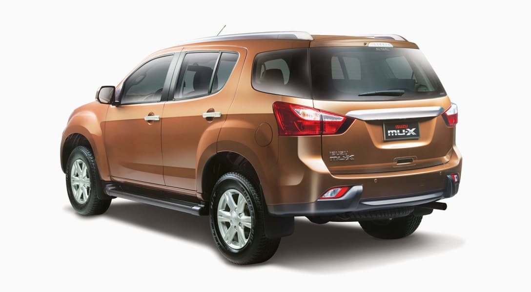 https://gcc-1307444343.cos.accelerate.myqcloud.com/images/6990dc/r_960x540/generations/generation_64a62a11edffa_isuzu-mu-x-exterior-rear-right-angled.jpg