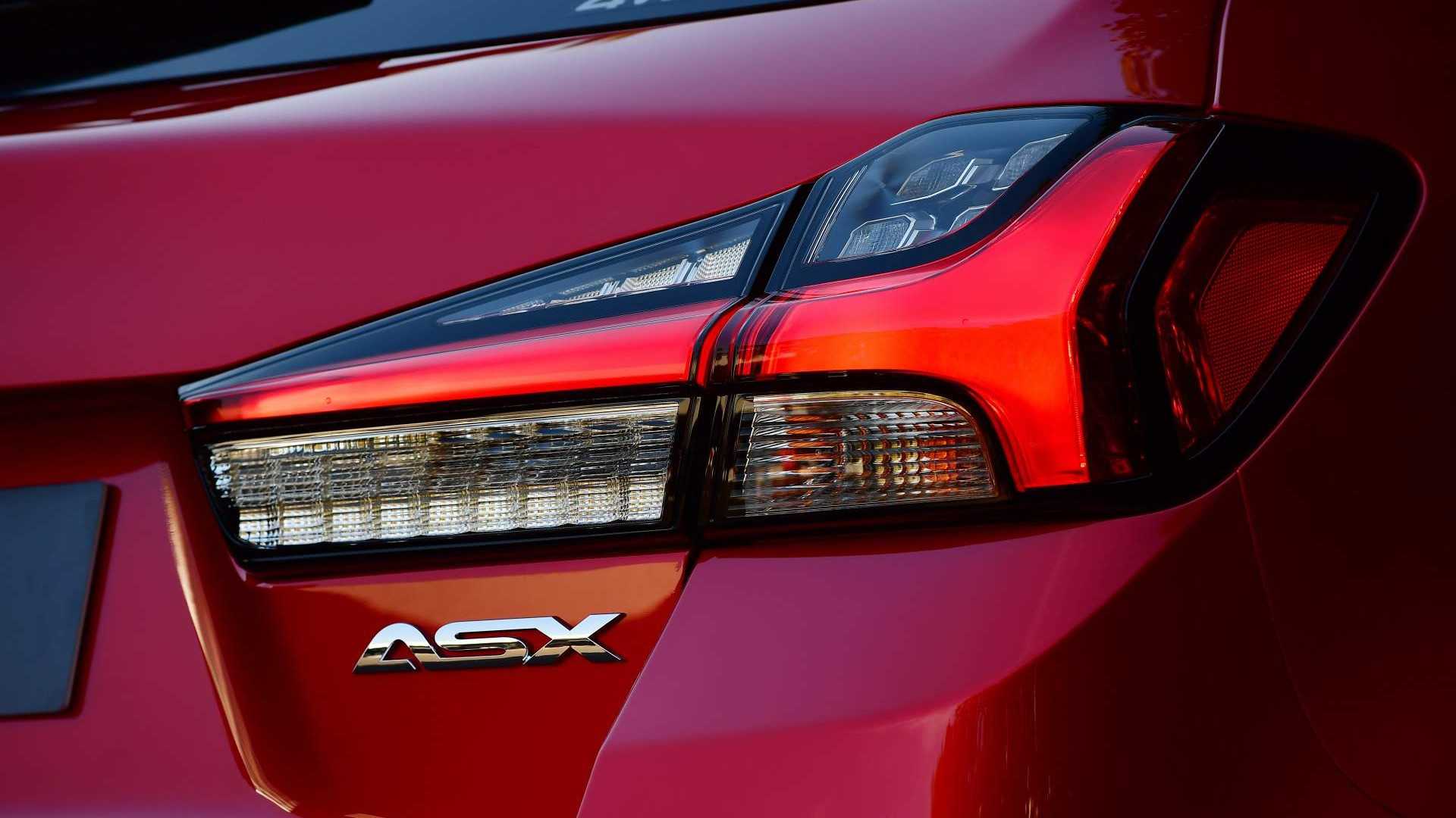 https://gcc-1307444343.cos.accelerate.myqcloud.com/images/84f868/r_960x540/generations/generation_64a304972bbd2_mitsubishi-asx-exterior-tail-light.jpg