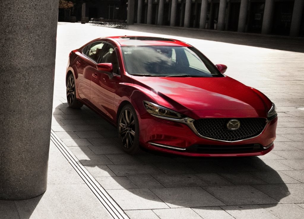https://gcc-1307444343.cos.accelerate.myqcloud.com/images/8b3521/r_960x540/generations/generation_64a129db6d81a_mazda-6-exterior-front-right-angled.jpg