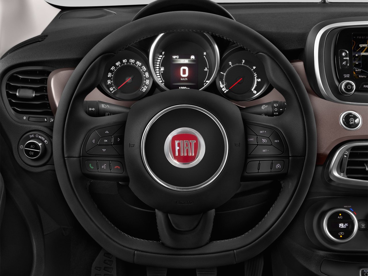 https://gcc-1307444343.cos.accelerate.myqcloud.com/images/8f2367/r_960x540/generations/generation_64a6287ec90d6_fiat-500x-interior-steering-wheel.jpg