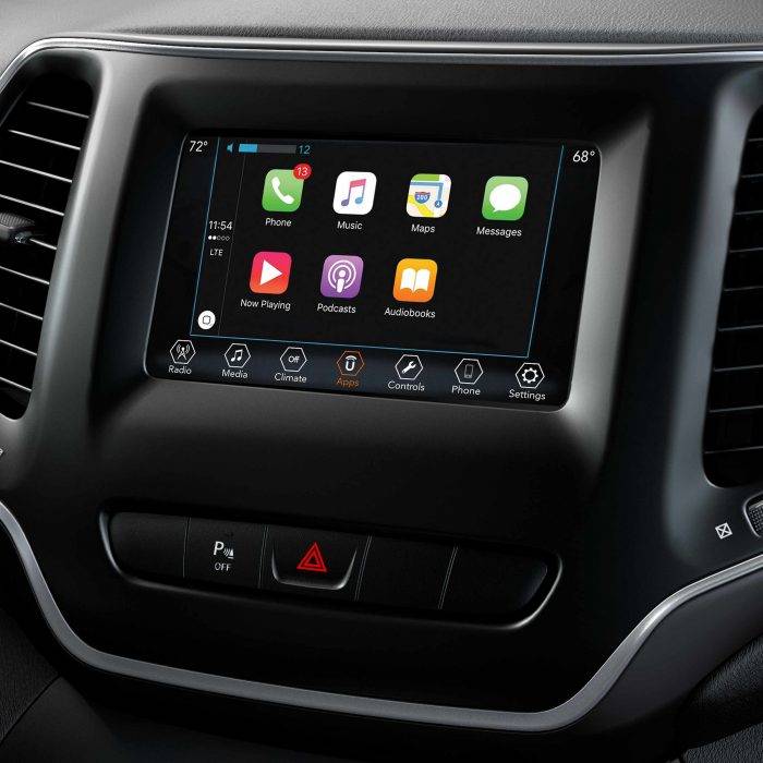 https://gcc-1307444343.cos.accelerate.myqcloud.com/images/97fd05/r_960x540/generations/generation_64a614b75a64e_jeep-cherokee-interior-multimedia-screen.jpg