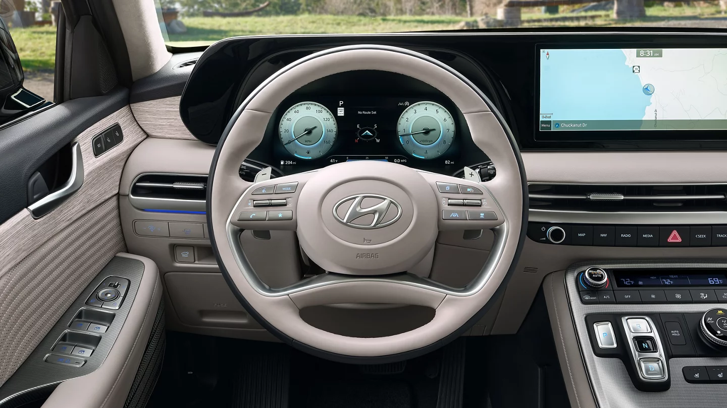https://gcc-1307444343.cos.accelerate.myqcloud.com/images/983bdb/r_960x540/generations/generation_64967991a6531_hyundai-palisade-interior-steering-wheel.png