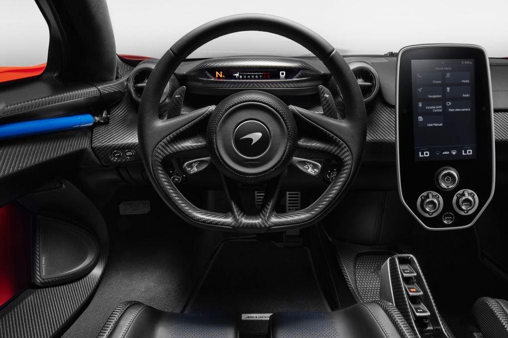 https://gcc-1307444343.cos.accelerate.myqcloud.com/images/998aa7/r_960x540/generations/generation_64a6f7948a15d_mclaren-senna-interior-steering-wheel.jpg