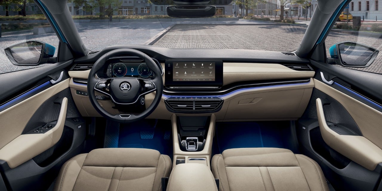 https://gcc-1307444343.cos.accelerate.myqcloud.com/images/99c547/r_960x540/generations/generation_64a3a176a576b_skoda-octavia-interior-cockpit.jpeg
