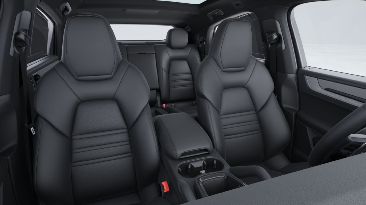 https://gcc-1307444343.cos.accelerate.myqcloud.com/images/a49006/r_960x540/generations/generation_665807c9345f3_2024-porsche-cayenne-coupe-seats-.jpg