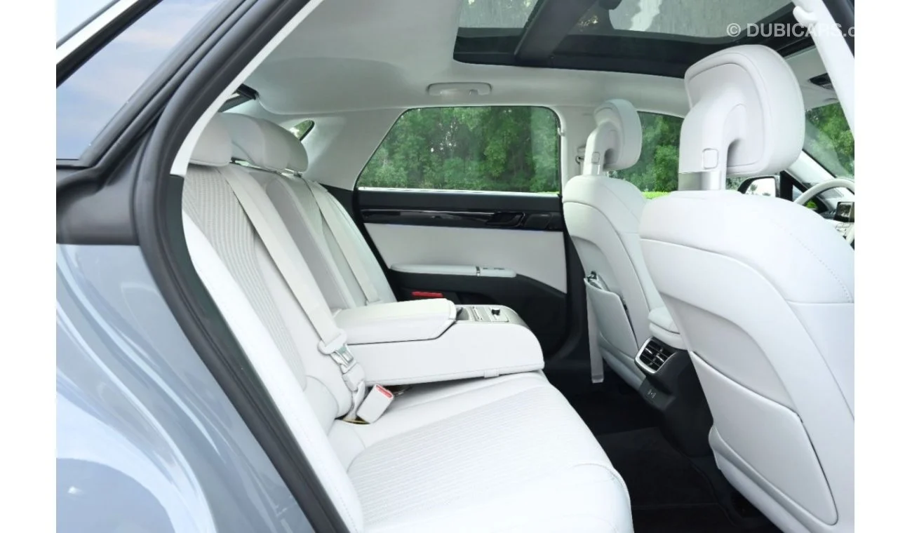 https://gcc-1307444343.cos.accelerate.myqcloud.com/images/b527ac/r_960x540/generations/generation_668e5a3c8c026_hyundai-azera-seats-profile.webp