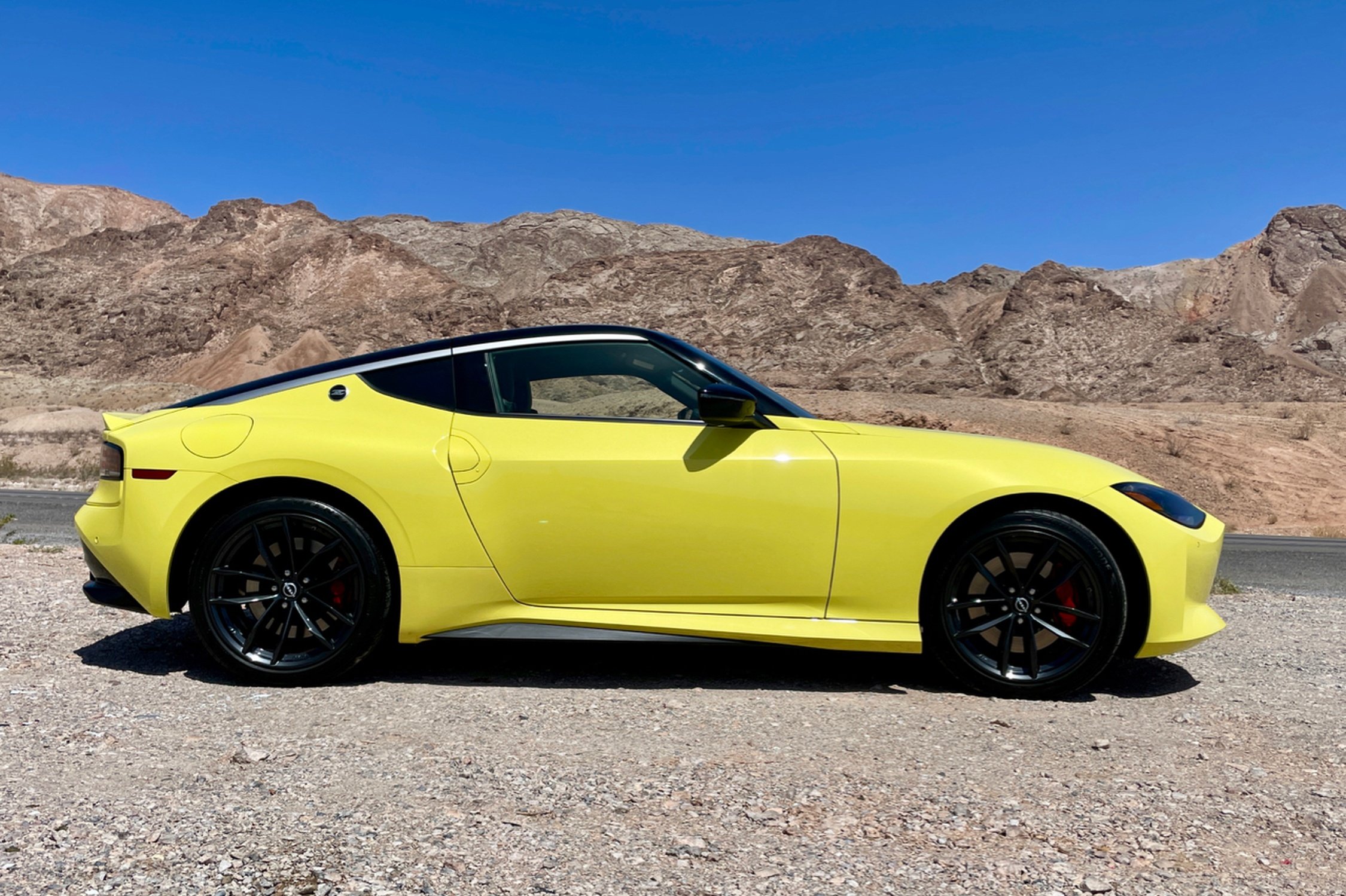 https://gcc-1307444343.cos.accelerate.myqcloud.com/images/bb8de3/r_960x540/generations/generation_64afe5c18e031_2023-nissan-z_-_7_cropped.jpg