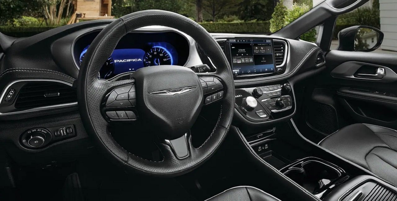 https://gcc-1307444343.cos.accelerate.myqcloud.com/images/bbabd3/r_960x540/generations/generation_64ed84cc38f80_2022-chrysler-pacifica-hybrid-interior.jpg